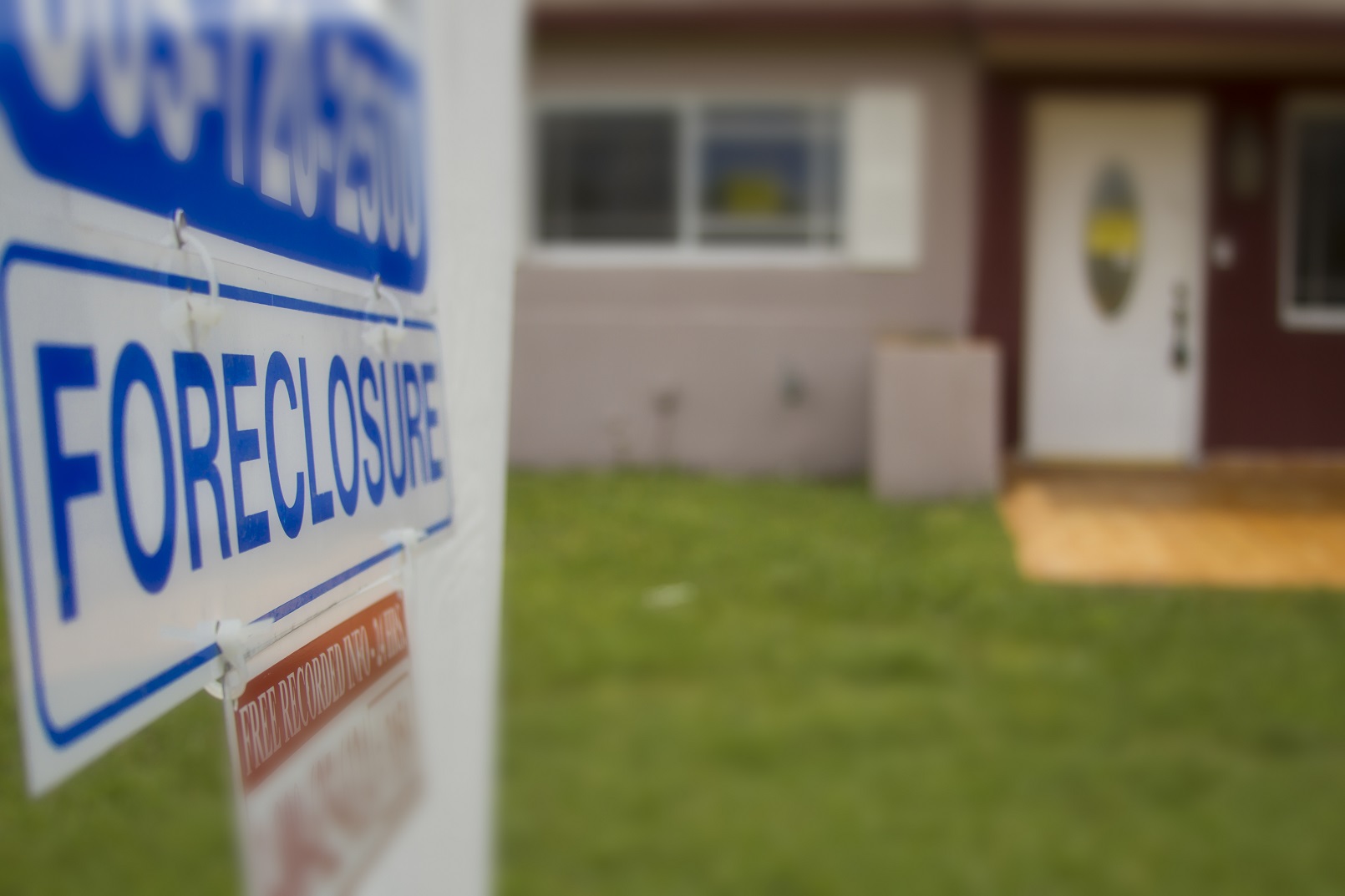 How to Sell Your House Fast When Dealing With Foreclosure